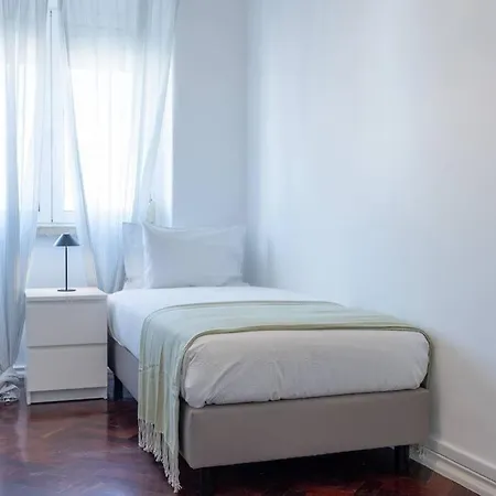 Casa Do Largo-vista Sobre