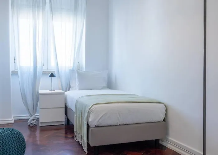 Casa Do Largo-vista Sobre